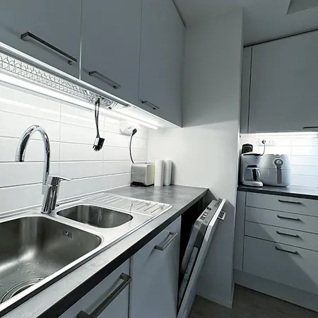 New One Bedroom With Terrace Close To Airport Huoneisto