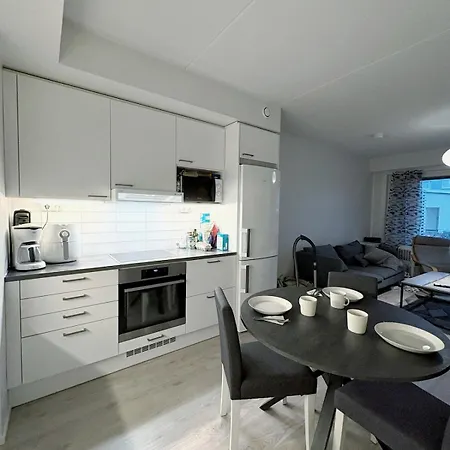 New One Bedroom With Terrace Close To Airport Huoneisto Vantaa